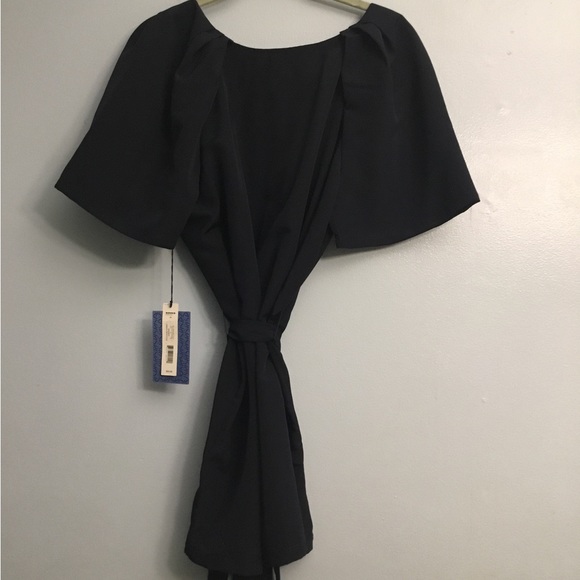 SIMPLY VERA TOP - Picture 4 of 16